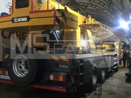 Автокран XCMG XCT30S. Замена автономного отопителя в кабине оператора - 3